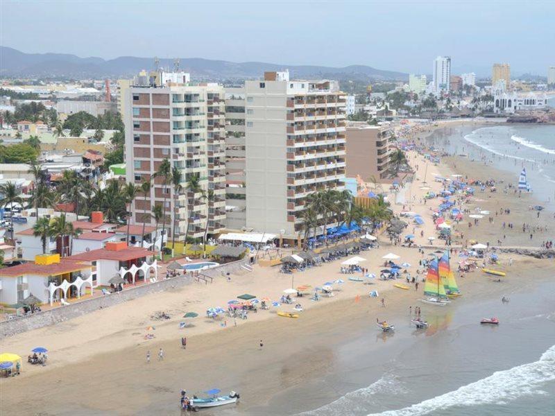 Las Flores Beach Resort Mazatlan Exterior photo