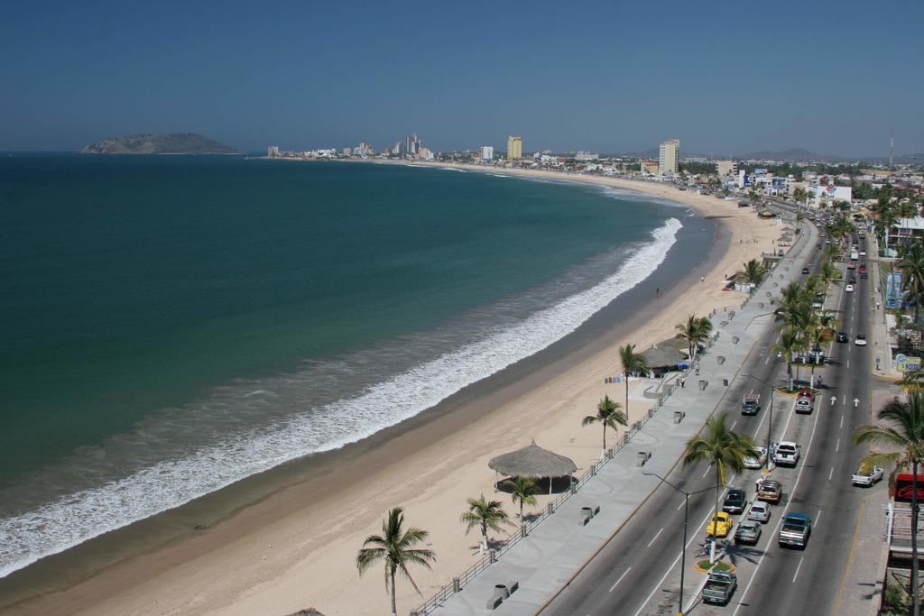 Las Flores Beach Resort Mazatlan Exterior photo