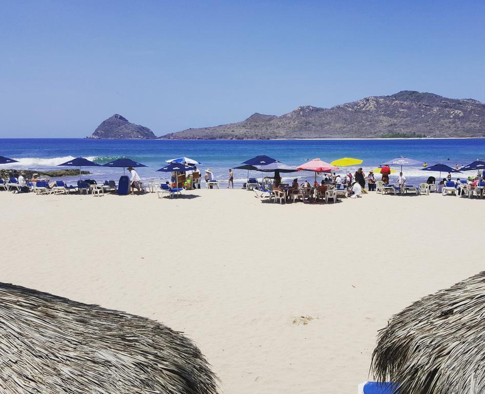 Las Flores Beach Resort Mazatlan Exterior photo