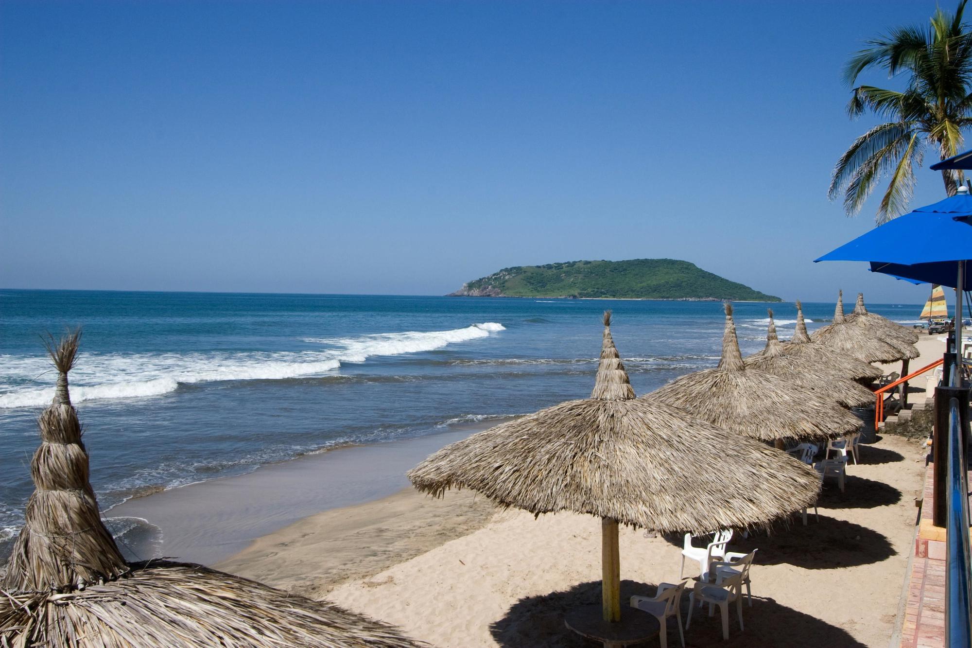 Las Flores Beach Resort Mazatlan Exterior photo